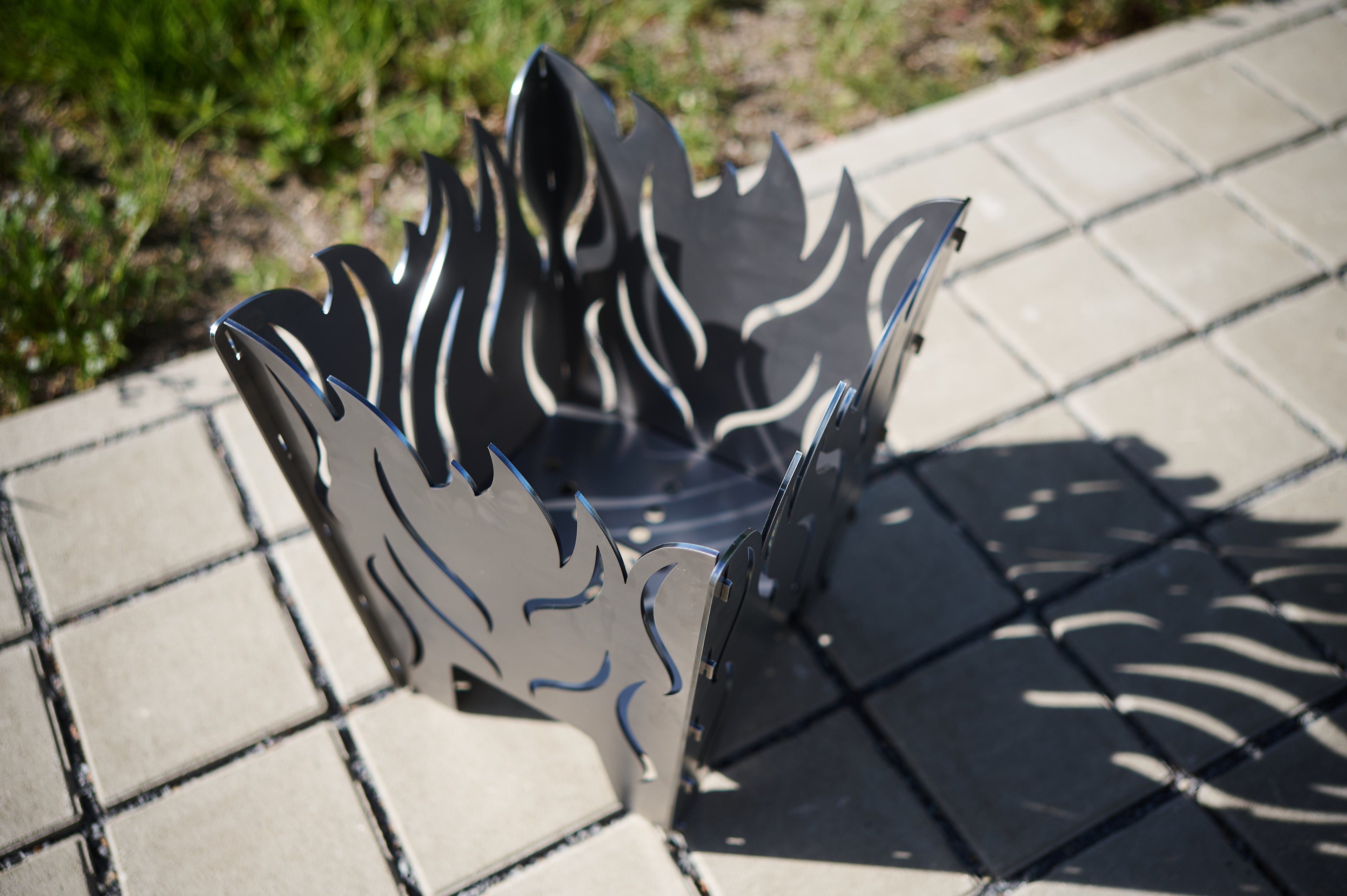 Kernform Flint – Feuerkorb aus Stahl
